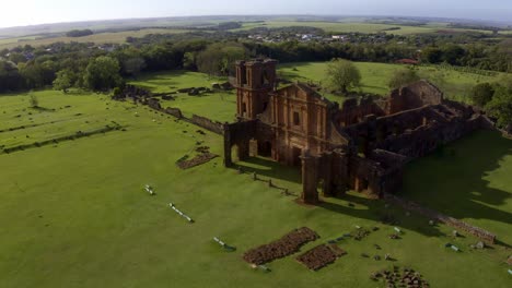 Sao-Miguel-Missoes-Jesuit-ruins-with-an-orbiting-aerial-view-of-the-countryside