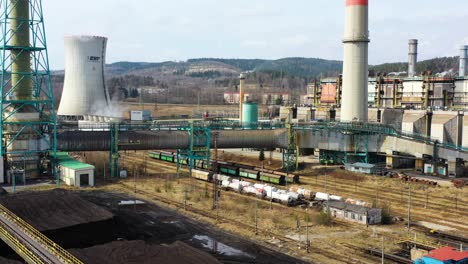 Industrieanlage-Kohlefabrik---Luftaufnahme