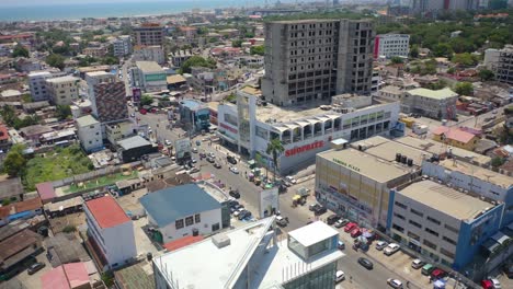 Luftaufnahme-Der-Oxford-Street-In-Ghana,-Osu_6