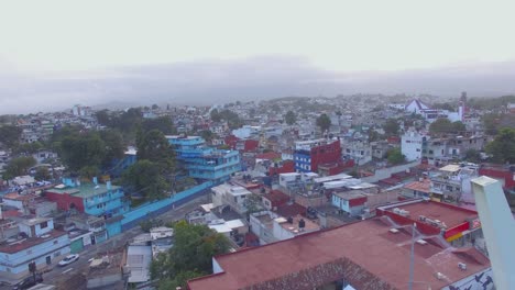 Aerial-view-with-drone-of-the-lakes-walk-in-Xalapa,-Veracruz