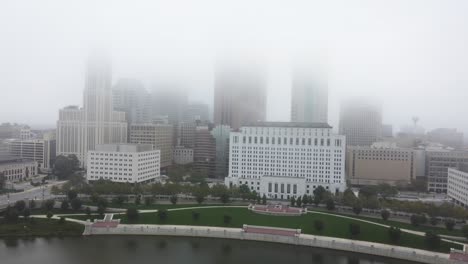 Columbus-Ohio-downtown-skyline-on-a-foggy-morning