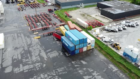 Luftaufnahme-Des-Containerlagers-Und-Des-LKW-Terminals-Zur-Warenannahme