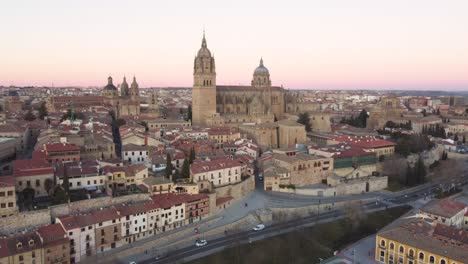 Drone-shot-of-the-cathedral-of-Salamanca,-Spain,-at-afternoon