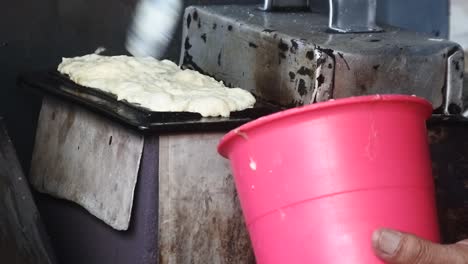 making-bandros-cake-from-Sukabumi