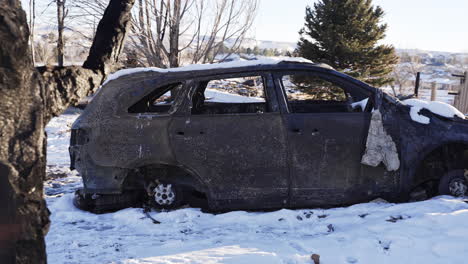 Burned-Down-And-Destroyed-Mini-SUV-Vehicle-Remains-in-Superior-Colorado-Boulder-County-USA-After-Marshall-Fire-Wildfire-Disaster
