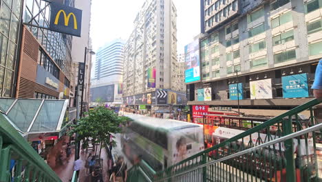 Zeitraffer-Der-Yee-Wo-Street-In-Causeway-Bay,-Hongkong