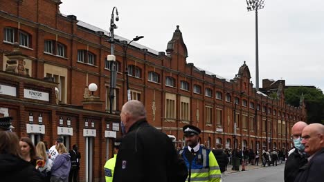Time-Lapse-view-of-people-outside-the-Craven-Cottage-within-Fulham