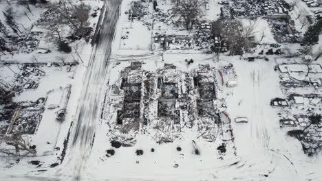 Drohnen-Luftaufnahme-Zerstörter-Wohnviertelgebäude-Im-Superior-Colorado-Boulder-County,-USA,-Nach-Der-Waldbrandkatastrophe-In-Marshall