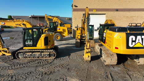 Cat-heavy-duty-machinery-and-equipment-for-earth-moving-and-excavation