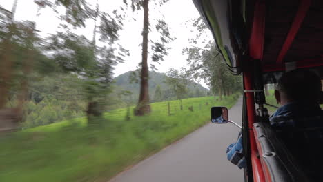Drive-through-the-Valley-of-Cocora-filmed-from-the-backseat-of-an-Oldtimer-Jeep
