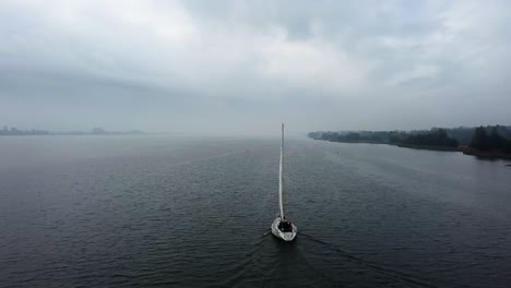 Flying-behind-a-sailboat-with-a-drone