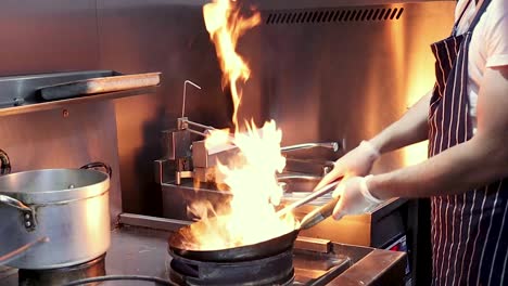 Stir-Fry-Cooking-With-Flames-Slow-Motion