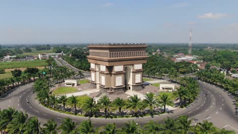 El-Monumento-Simpang-Lima-Gumul-Es-Un-Hito-De-Kediri,-Java,-Indonesia