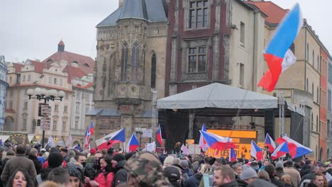 Anti-Covid-19-Maßnahmen-Protest-In-Prag,-Tschechische-Republik