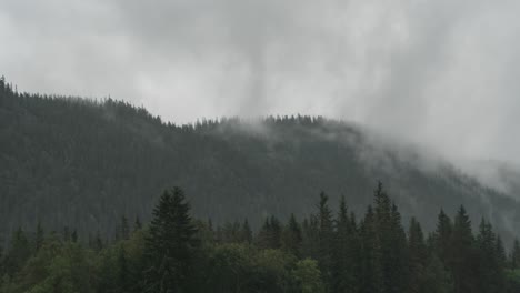 Time-lapse-of-cloud-movement-on-Norwegian-mountain,-alpine-scenery