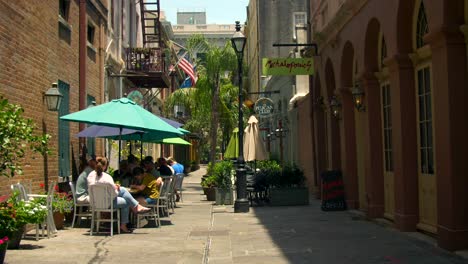 People-Enjoying-a-Meal-Outside-Exchange-Place-New-Orleans-French-Quarter