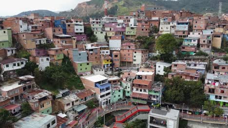 Rising-aerial-of-steep-hillside-favela-community-in-mountainous-city