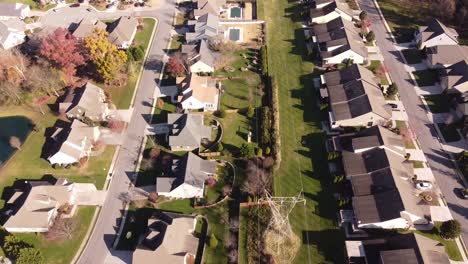 Luftaufnahme-In-Zeitlupe-Mit-Blick-Auf-Chattanooga-TN,-Red-Bank,-Herbst-In-Den-USA