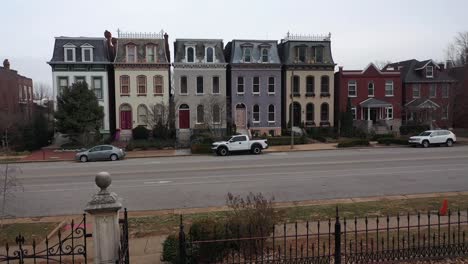 ST-LOUIS,-MO---:-Establishing-exterior-buildings-downtown-in-St-Louis,-Missouri