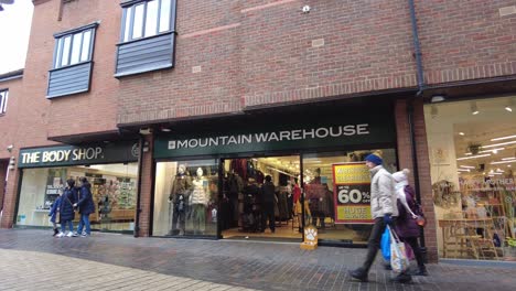 Mountain-Warehouse-shop-in-St-Albans