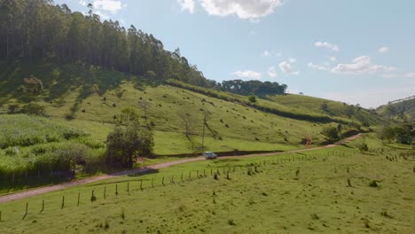 Paisaje-Rural-En-Un-Hermoso-Día-Soleado