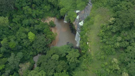 Ausflugsziel-Zum-Boti-Wasserfall-In-Ghana,-Afrika