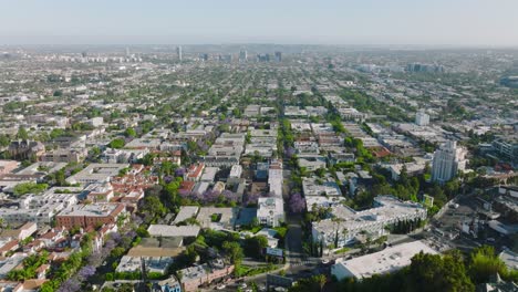 Flug-über-LA,-Drohnenaufnahme-über-Wohnviertel-Von-Los-Angeles-über-Den-Dächern-Von-Wohnungen
