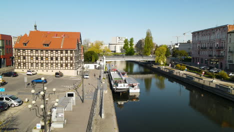 Bydgoszcz-Kanal,-Der-Die-Weichsel-Mit-Oderpolen-Verbindet