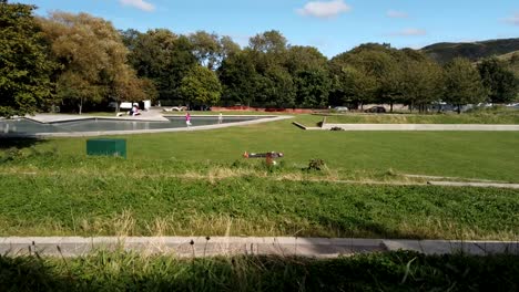 Time-Lapse-of-people-relaxing-in-an-Edinburgh-park