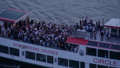 Party-on-Circle-Line-Sightseeing-cruise-at-summer-on-East-River