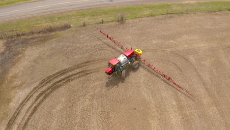 crop-dusting-tractor-turning-around