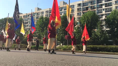 Ancient-soldiers-march-in-parade-at-Hanseong-Baekje-festival,-Jamsil-dong,-Songpa-gu,-Seoul,-South-Korea