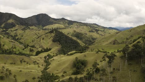 Aerial-flying-into-beautiful-Cocora-Valley-during-daytime