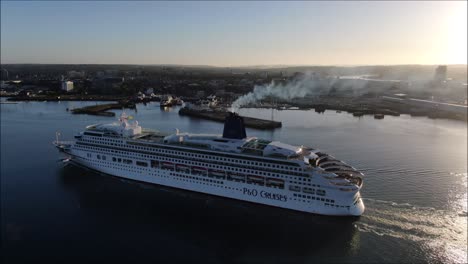 Large-cruise-ship-enters-Southampton-at-Sunrise