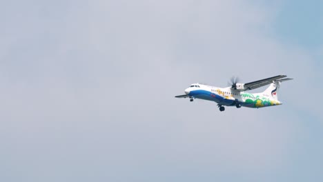 Bangkok-Airways-ATR-72-600-HS-PZH-Im-Anflug-Vor-Der-Landung-Auf-Dem-Flughafen-Suvarnabhumi-In-Bangkok-In-Thailand