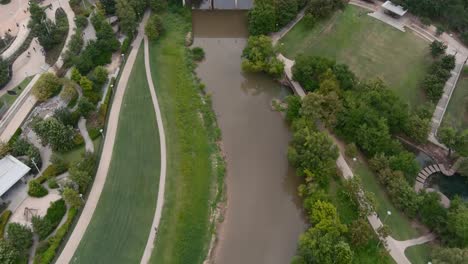 Aerial-view-of-the-Buffalo-Bayou-that-runs-throughout-all-of-Houston