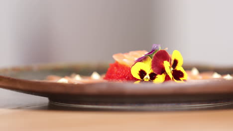 Food-Plating---Pancy-Flowers-Put-On-The-Sashimi-Salmon-Rose-With-Red-Caviars-As-Garnished