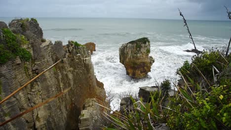Steep-cliffs-and-rock-formation-in-the-wild-coast