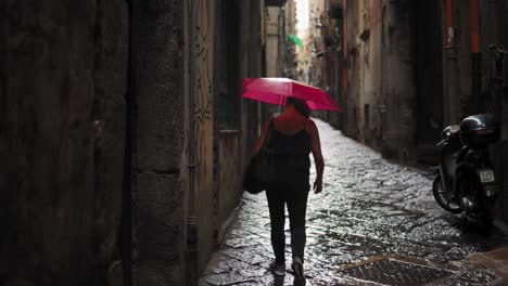 Rainy-Day-in-Naples,-Italy