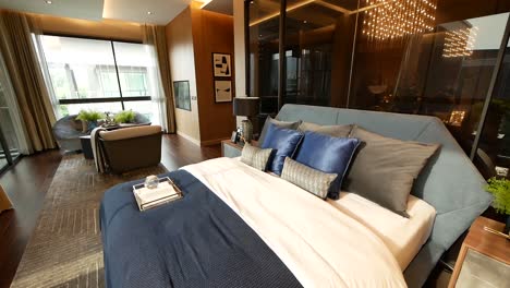 Luxus-Schlafzimmer-Suite-Dekoration-Mit-Kingsize-Bett