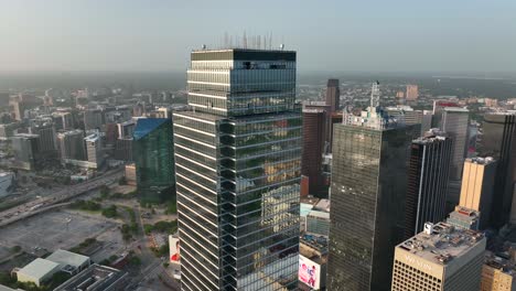 Edificio-Bank-Of-America-Plaza-Y-El-Horizonte-De-Dallas