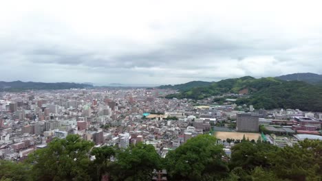 Die-Schönheit-Der-Burg-Matsuyama
