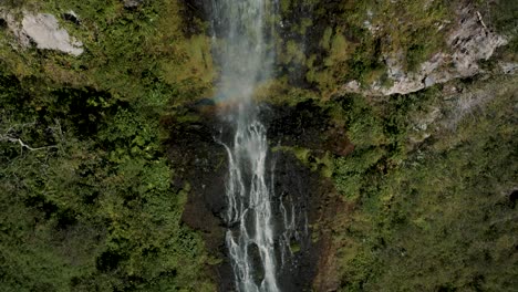 Aerial-View-Of-Manto-De-La-Novia-Waterfall-In-Banos-De-Agua-Santa,-Tungurahua-Province,-Ecuador---Drone-Shot