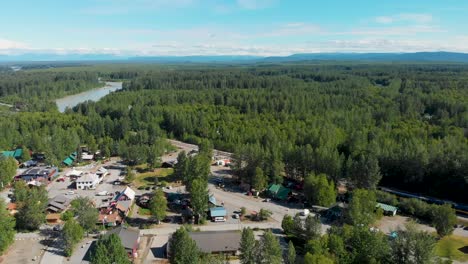 4K-Drone-Video-of-Talkeetna,-AK-Village-along-the-Susitna-River-with-Mt