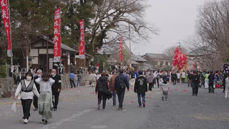 Japanisches-Festivalgelände-Während-Einer-Kulturellen-Veranstaltung-Im-Jahr-Des-Tigers