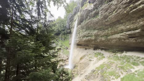 Slap-PeriÄnik---Pericnik-Wasserfall-Im-Triglav-Nationalpark-In-Slowenien