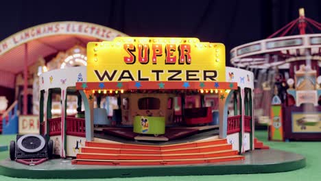 Working-handmade-model-of-Super-Waltzer-amusement-ride-in-action