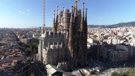 Die-Heilige-Familie-In-Barcelona,-Katalonien