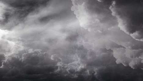 4k--thunderstorm-inside-a-gray-columbus-cloud
