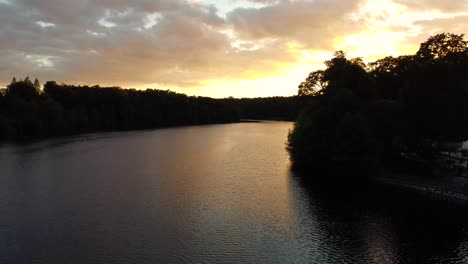 Crowdless-lake-during-orange-golden-sunset